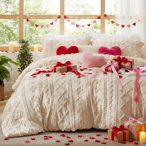 💤 Boho Quilted 3-Piece Bedding Set with Pillow Shams
