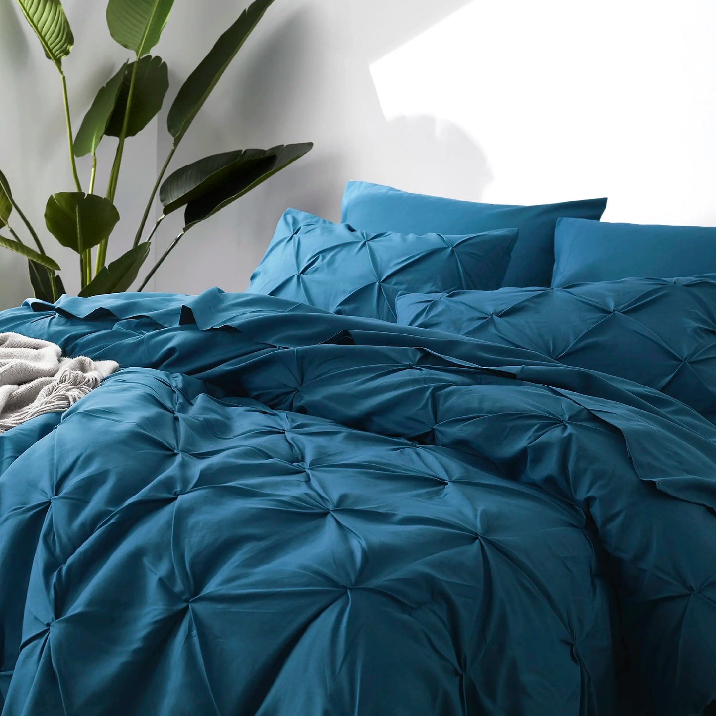 7 PCS-Soft Pintuck Messy Bedding Sets