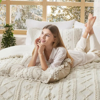 💤 Boho Quilted 3-Piece Bedding Set with Pillow Shams